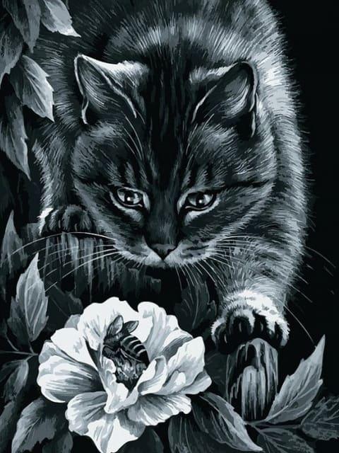 Diamond Painting Czarna kotka z kwiatem i pszczołą - SEOS Shop ®