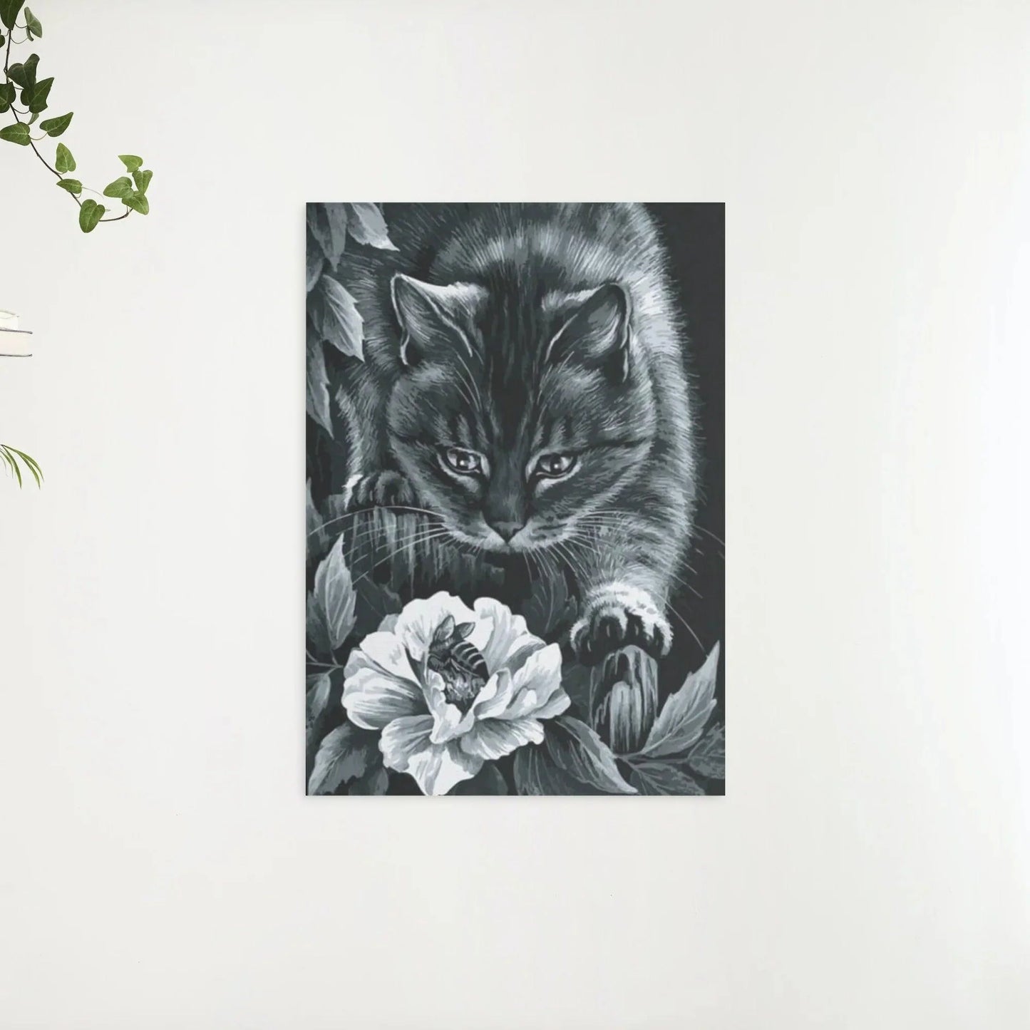 Diamond Painting Czarna kotka z kwiatem i pszczołą - SEOS Shop ®