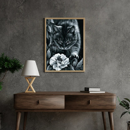 Diamond Painting Czarna kotka z kwiatem i pszczołą - SEOS Shop ®